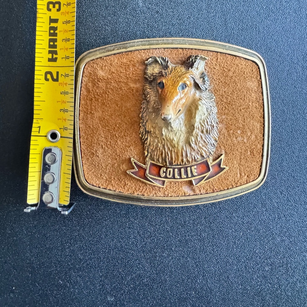 VINTAGE  1979 RAINTREE  COLLIE DOG METAL BELT BUCKLE